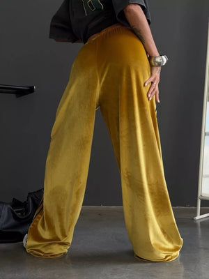 Velvet Wide-leg Pants, fit detail