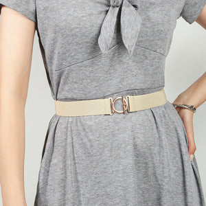 Elasticated belt in Caramel with a gold circle buckle