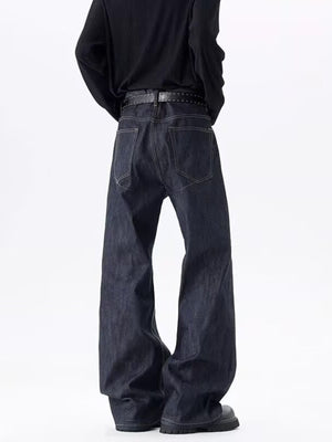 Classic wide-leg dark wash men's jeans in 100% cotton with a baggy fit.