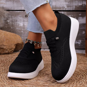 Round Toe Lace Up Sneakers in Pink, close-up detail