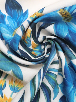 Maxi dress fabric with blue floral print and elastane detail