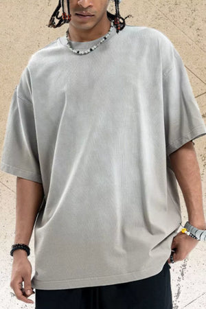Men's gray oversized cotton t-shirt with crew neck and short sleeves.