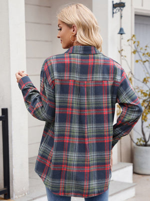 Emerald plaid overshirt with buttoned cuffs and collar, in Dark Green.