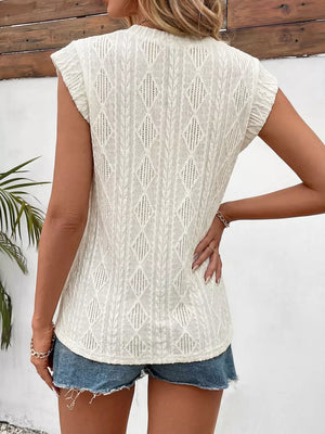 White diamond knit cap sleeve maternity t-shirt with crew neckline