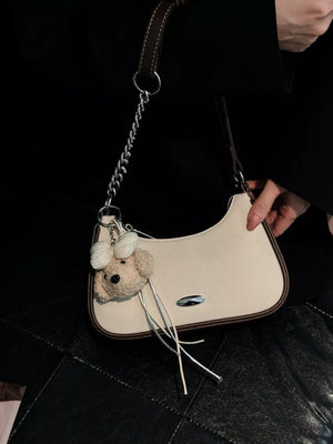 Contrast Trim Shoulder Bag in Off-white, model styling view