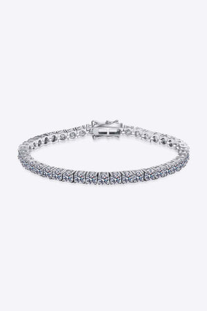 Silver diamond tennis bracelet with a clasp closure