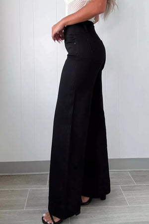 2-button High Waist Flared Jeans, close-up detail