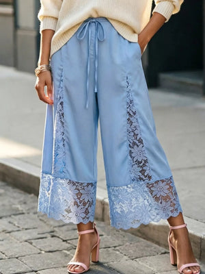 Lace Trim Wide-leg Cropped Pants in White, side view