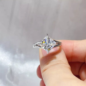 0.3 Carat 925 Sterling Silver Solitaire Ring, side view