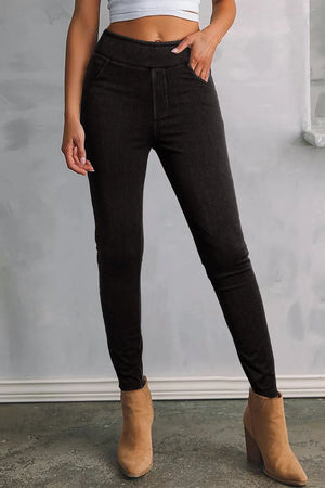 Sculpted dark denim jeggings with faux pockets and a comfortable cotton blend.