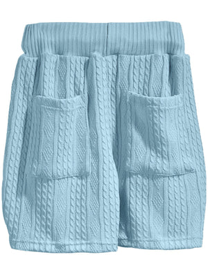Sky blue cable-knit shorts with pockets and elastic waistband