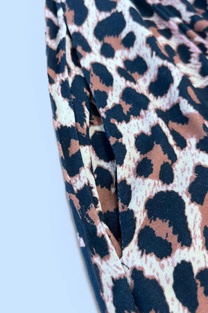 Leopard print sleeveless midi dress with pockets