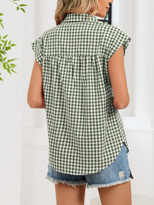 Green gingham cotton shirt with cap sleeves and button-down front, casual style.