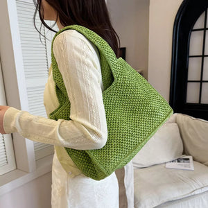 Woven Straw Handbag in Green, back view
