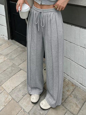 Drawstring Wide-leg Sweatpants in Light Gray, side view