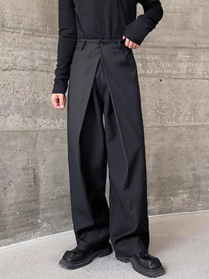 Men's Pleated Wide-leg Pants in Black, front view