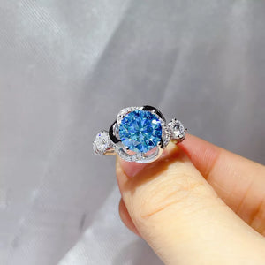 0.3 Carat Moissanite Sterling Silver Fitted Ring, side view