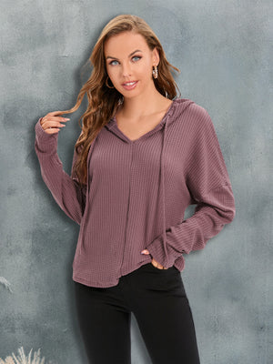 Waffle knit relaxed fit hoodie in Moonlit Mauve with v-neck and drawstring.