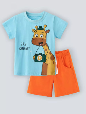 Children's Giraffe T-shirt And Shorts Set, side view