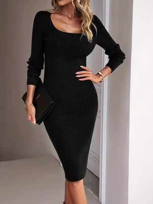 Ribbed Knit Scoop Neck Midi Dress in Black, fabric detail
