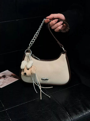 Contrast Trim Shoulder Bag in Off-white, close-up detail
