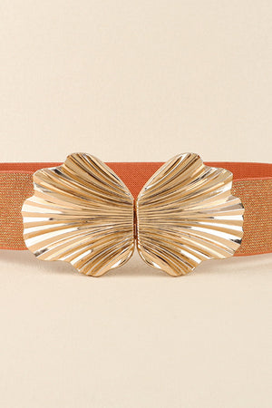 Elastic belt in caramel with a sculpted gold butterfly buckle.
