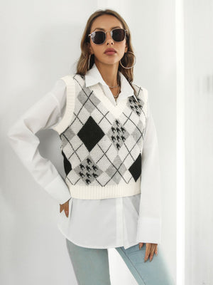 Argyle knit cropped sweater vest in white with black and grey diamond pattern, V-neck, sleeveless.