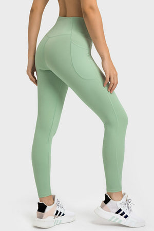 Mint performance leggings with pockets and sculpted waistband