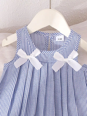 Children's Striped Sleeveless Top And Pants Set in Blue, side view