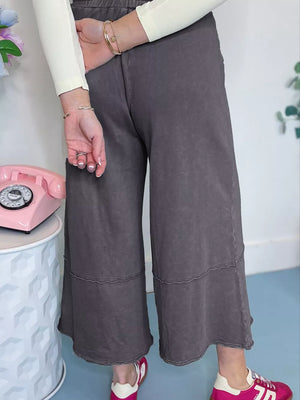 Maternity cropped wide-leg cotton pants in charcoal with seam detail