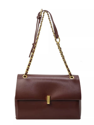 Chain Strap Shoulder Bag in Brown, fit detail