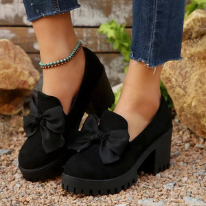 Round Toe Block Heels Pumps in Black, front view