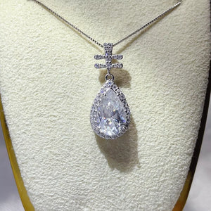 1 Carat Sterling Silver Teardrop Moissanite Necklace, close-up detail