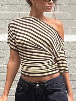 Cropped one-shoulder striped t-shirt with ruched detail and short sleeves.