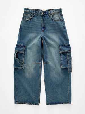 Relaxed fit light blue wash maternity cargo jeans with vintage charm and ankle length.
