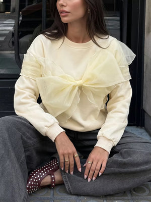 Bow Round Neck Long Sleeve Sweatshirt, front view
