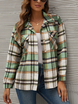 Green plaid collared long sleeve jacket with button front and chest pockets