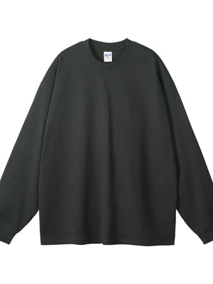 Oversized drop-shoulder crewneck pullover in black, made of 100% cotton.