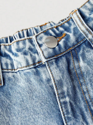 Button-down Embroidered Heart Wide-leg Jeans, model styling view