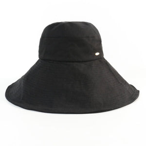 Black cotton sun hat with wide brim and UV protection, featuring subtle stitching detail.