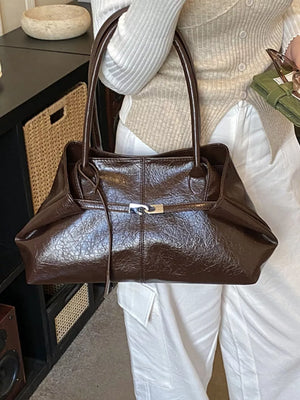 Pu Leather Shoulder Bag in Brown, fit detail