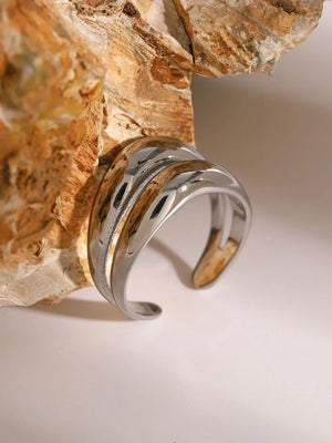 Silver double band open ring with textured detail