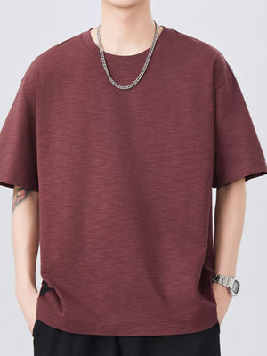 Men's dark red relaxed fit cotton t-shirt with crew neck and short sleeves.