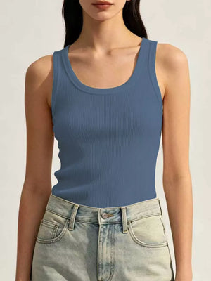 Ribbed Knit U-neck Tank in White, fit detail