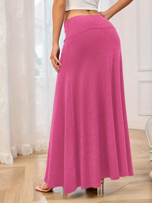 Flowing jersey maxi skirt in hot pink with a comfortable waistband.