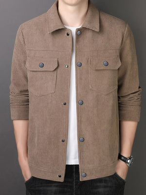 Casual corduroy button-down jacket in taupe with two chest pockets and button closure.
