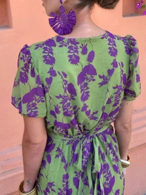 V-neck Puff Sleeve Floral Midi Dress Plus Size in Green, side view