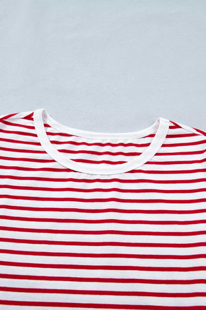 Classic striped maternity t-shirt in red and white cotton with a crew neck and puff sleeves.