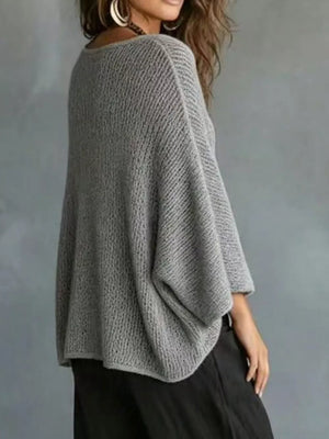 V-neck Batwing Sleeve Sweater in White, fabric detail