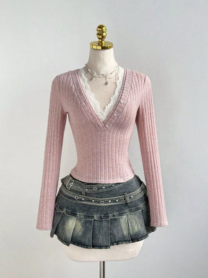 V-neck Lace Trim Ribbed Knit T-shirt, model styling view